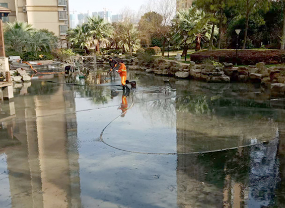 普陀景观池淤泥清理