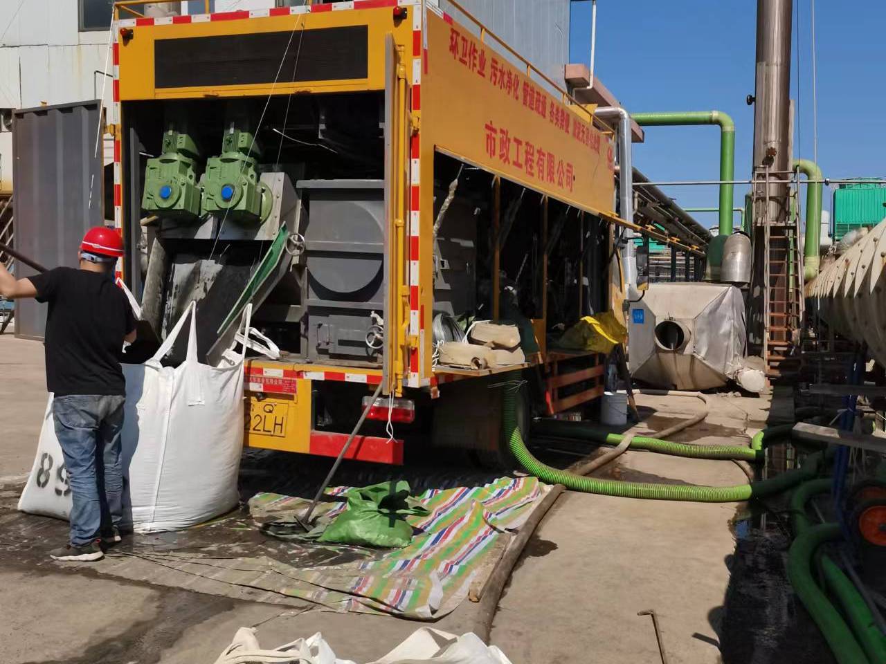 普陀淤泥压干处理